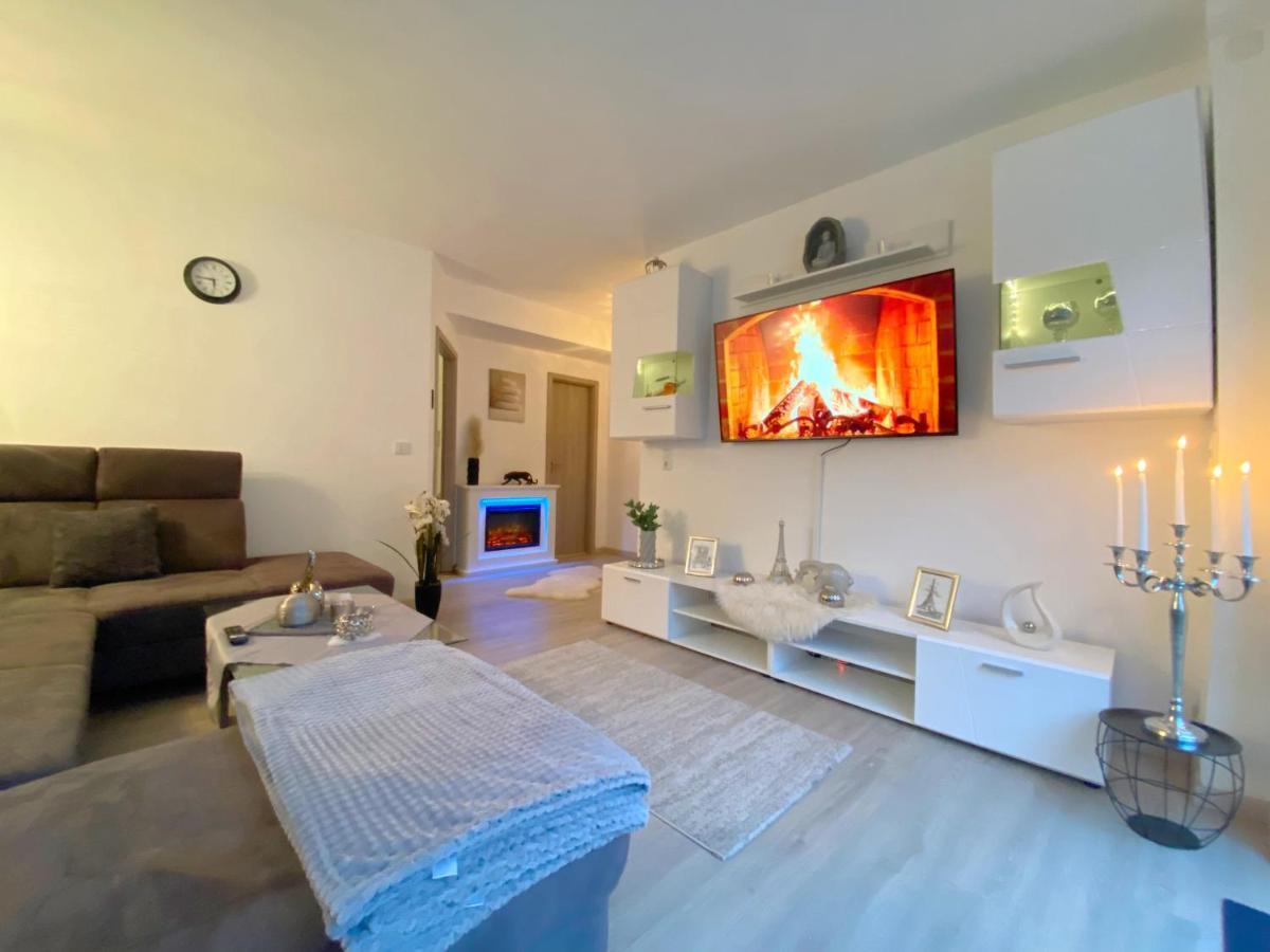 Apartament Moderne Fewo Weinberge Netflix Zell an der Mosel Zewnętrze zdjęcie